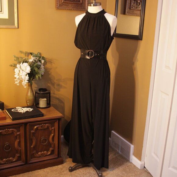 Express Loose and Relaxed Fit Stretchy Jumpsuit - Picture 4 of 7